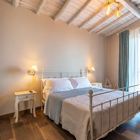 Sant'alfonso Bed & Breakfast 4*